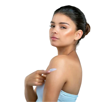 retrato-mujer-belleza-crema-corporal-piel-estudio-dermatologia-cosmetica-cuidado-brillo-natural-modelo-estetico-persona-rutina-locion-hombro-aislado-fondo-azul 1